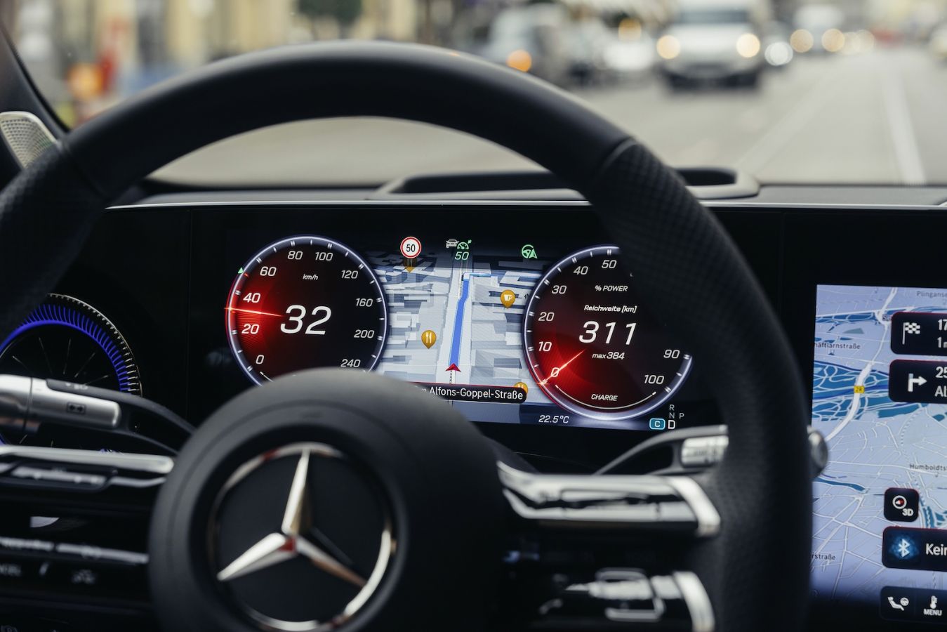 Η Mercedes φέρνει τεχνολογία αυτόνομης οδήγησης